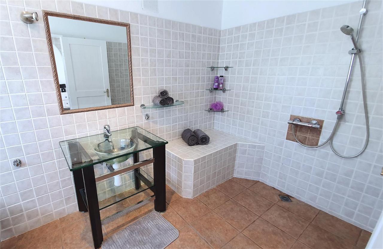Stunning Sea View Villa With 6 Bedrooms & Heated Pool - Villa Renaissance Playa Blanca  Exterior foto