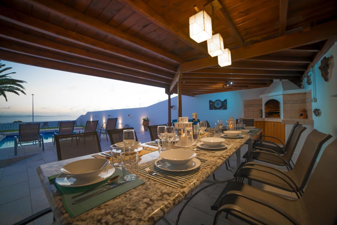 Stunning Sea View Villa With 6 Bedrooms & Heated Pool - Villa Renaissance Playa Blanca  Exterior foto
