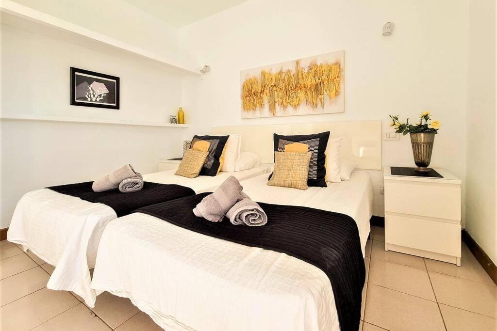 Stunning Sea View Villa With 6 Bedrooms & Heated Pool - Villa Renaissance Playa Blanca  Quarto foto