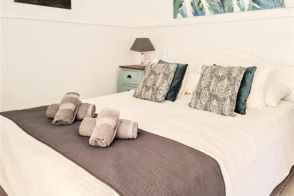 Stunning Sea View Villa With 6 Bedrooms & Heated Pool - Villa Renaissance Playa Blanca  Quarto foto
